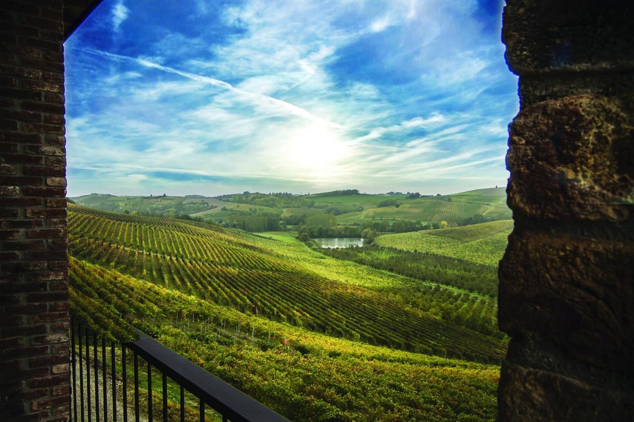 Montalbera Wine Suites Montemagno  エクステリア 写真