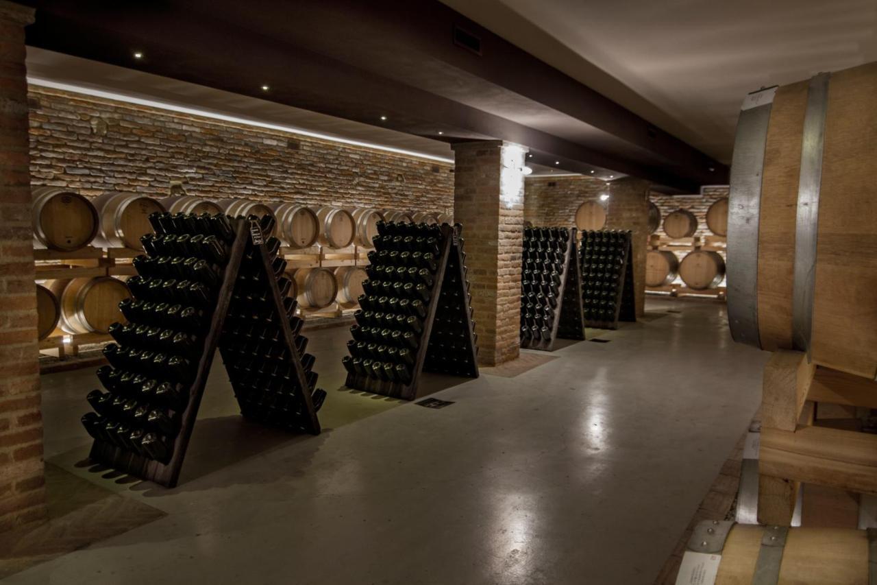 Montalbera Wine Suites Montemagno  エクステリア 写真