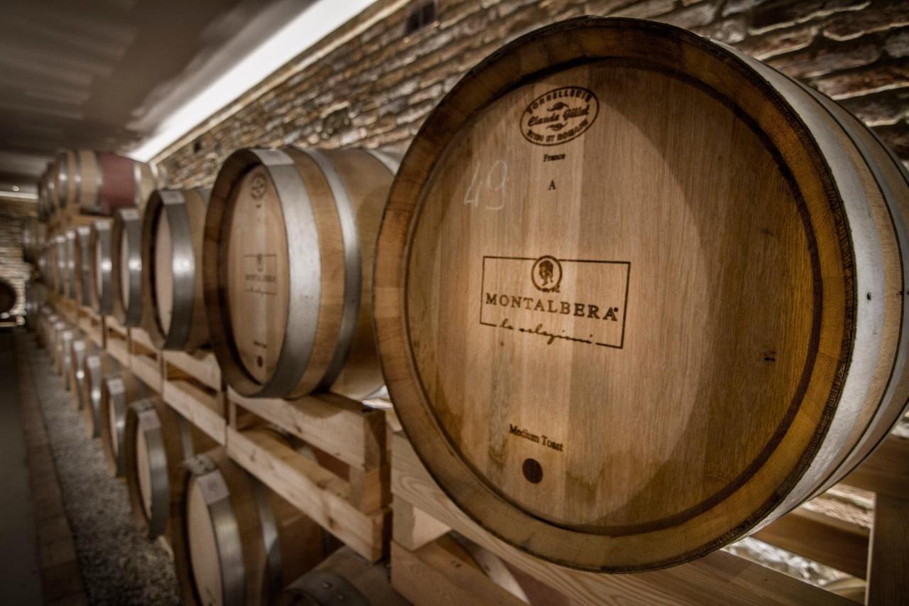 Montalbera Wine Suites Montemagno  エクステリア 写真